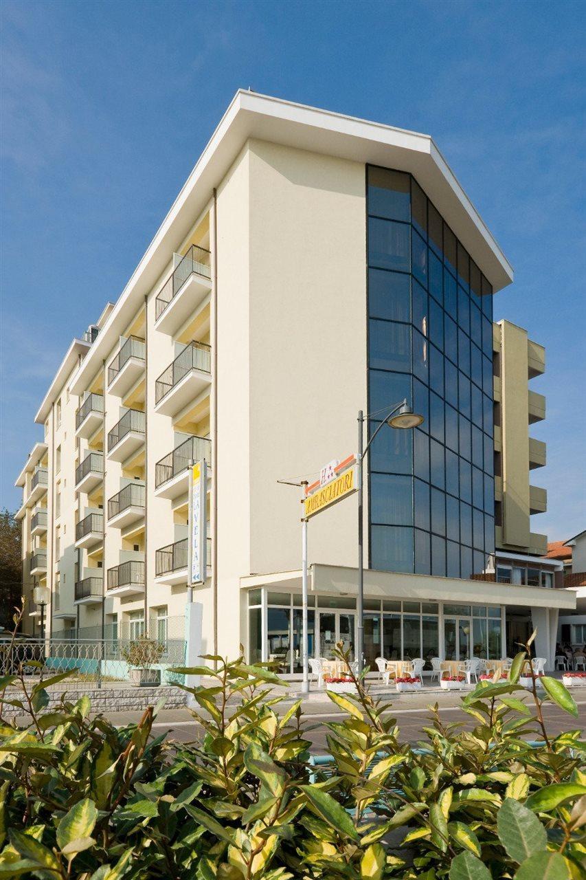 בלריה-איגאה מרינה Hotel Ambasciatori מראה חיצוני תמונה